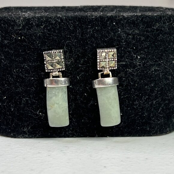 Marcasite & Green Jade Drop Earrings Vintage Style Elegant Stud Design - Picture 6 of 8